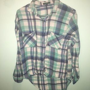Plaided front tie  shirt